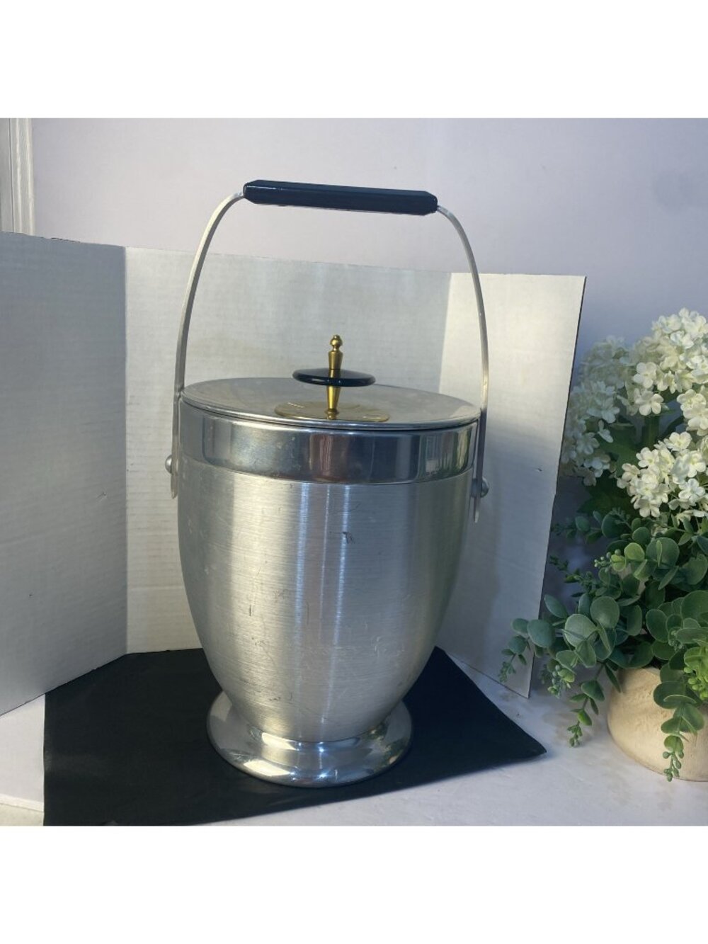 Kromex 1950’s Mid-century Aluminum Lidded Atomic Ice Bucket, 10” USA Barware